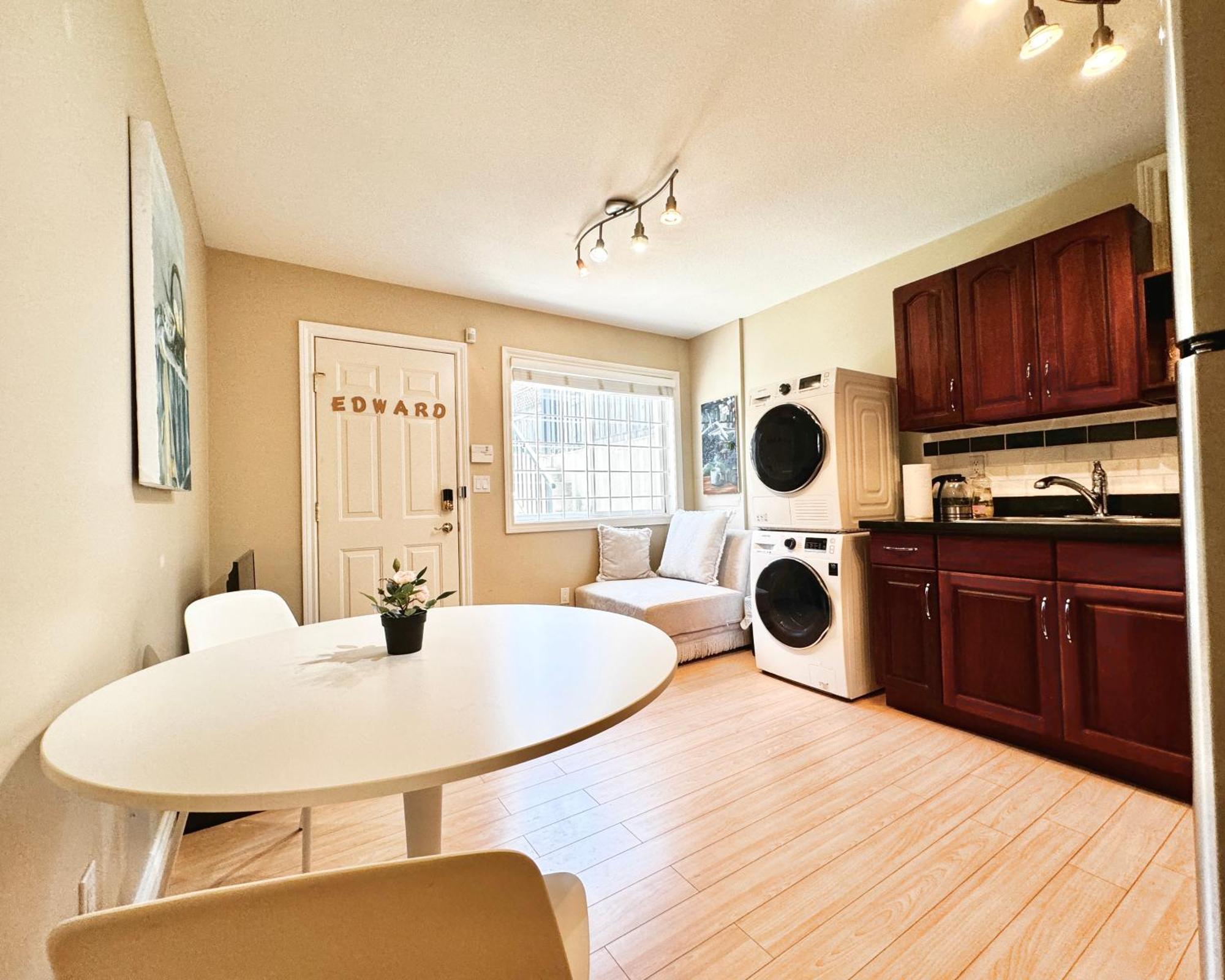 Cozy 1Bedroom Suite Near Downtown Vancouver Exterior foto